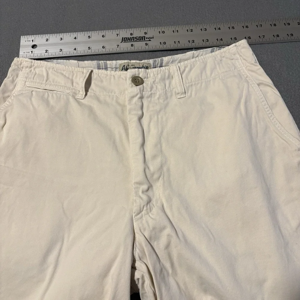 Vintage Y2K Abercrombie & Fitch Chino Shorts Mens 31x9 Ivory Logo Hong Kong